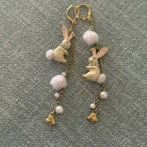 Betsey Johnson Vintage Enamel Rabbit Rhinestone Snow Bunny Dangle Earrings EUC